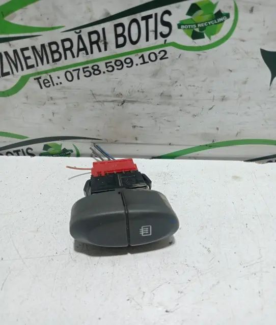 Buton dezaburire luneta Renault Scenic 2000 1.6 16v MT (107 hp)