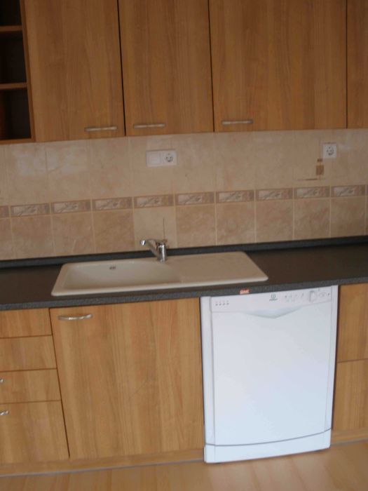 Жилищна сграда в Карнобат,обл.Бургас