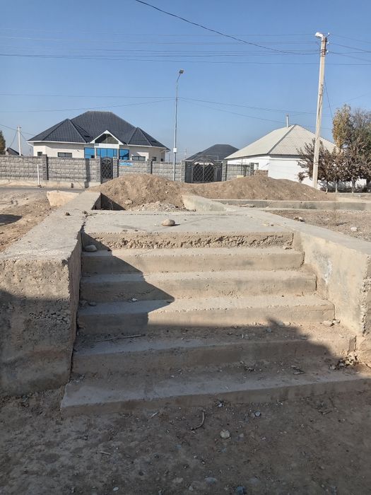 Времянка сатылады, улкен уйдiн iргетасымен