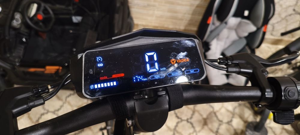 Срочно продам Yadea g10 на подобии KuKirin g2