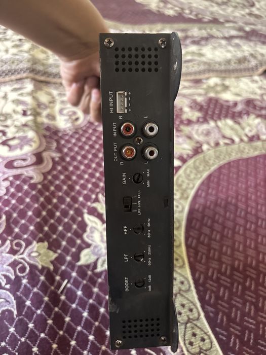 Усилитель 300w продам
