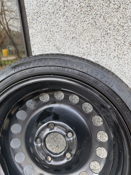 Продавам перфектна  резервна гума патерица 5x115 за Opel Zafira Tourer