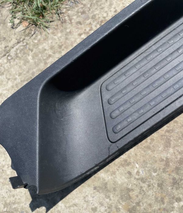 Insertie plastic treapta VW Multivan T6