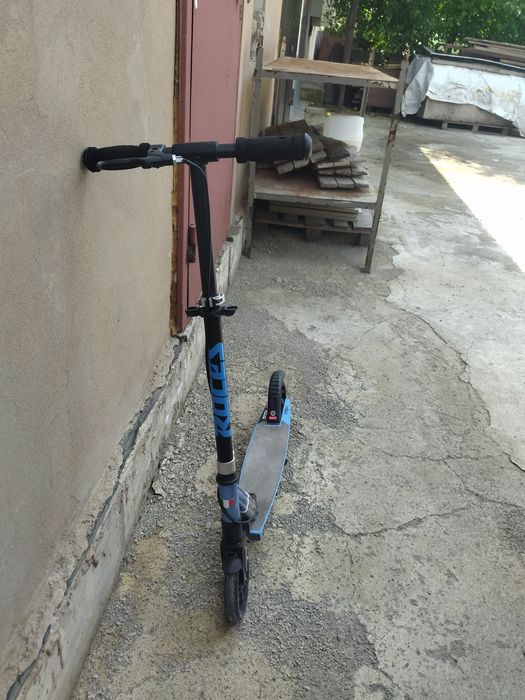 Самокат Roces Синий