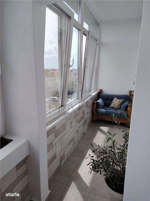 Iosefin - 2 Camere - Centrala Proprie - Lift - 3 Balcoane - Amenajat -