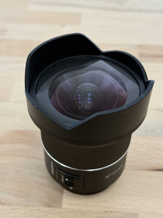 Samyang 14mm 2.8 AF за Canon RF