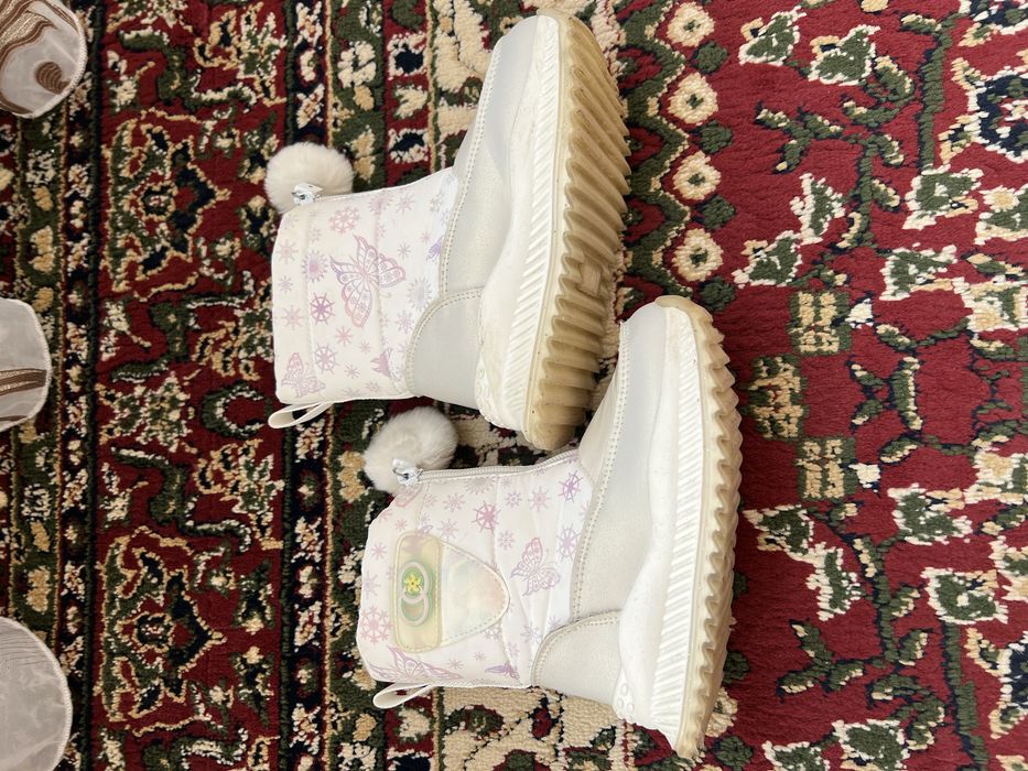 Зимние сапоги. Почти новые