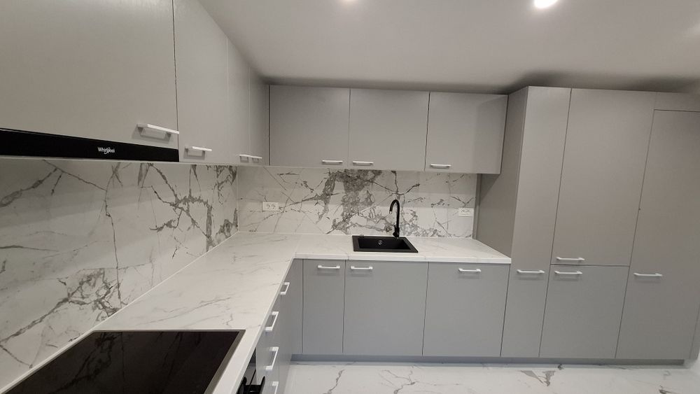 Mobila la comanda, montaj mobila