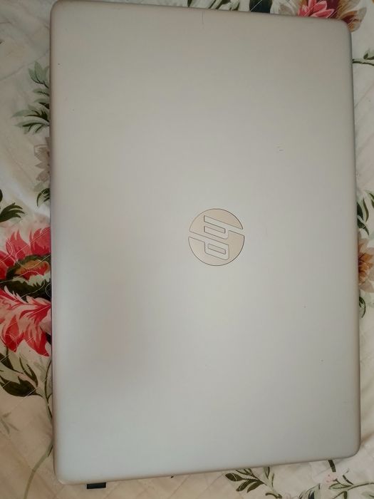 Noutbook HP laptop 15