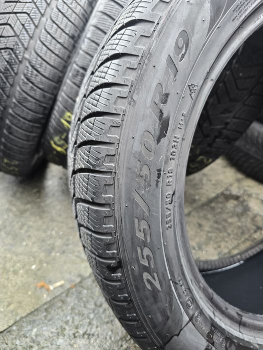 Anvelope iarna 235 55 19 si 255 50 19