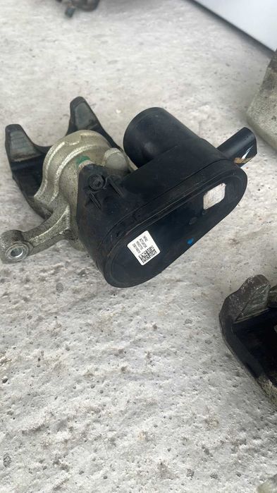 Киа Спортидж 2023година на части