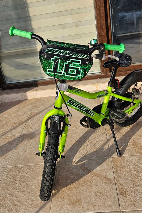 Детско колело Schwinn Gremlin 16" с помощни колела за деца 3-6г.