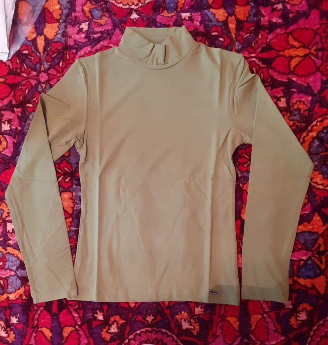 Продам водолазки по 1000 тенге