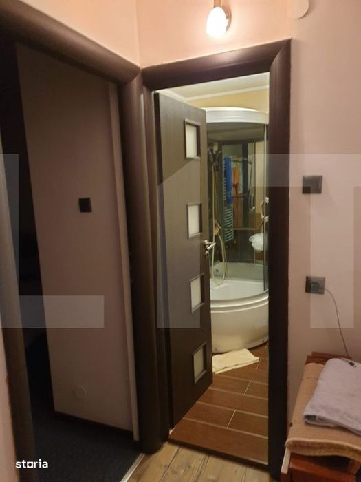 Apartament 3 camere decomandat, centrala si AC, aproape de Piata Frati