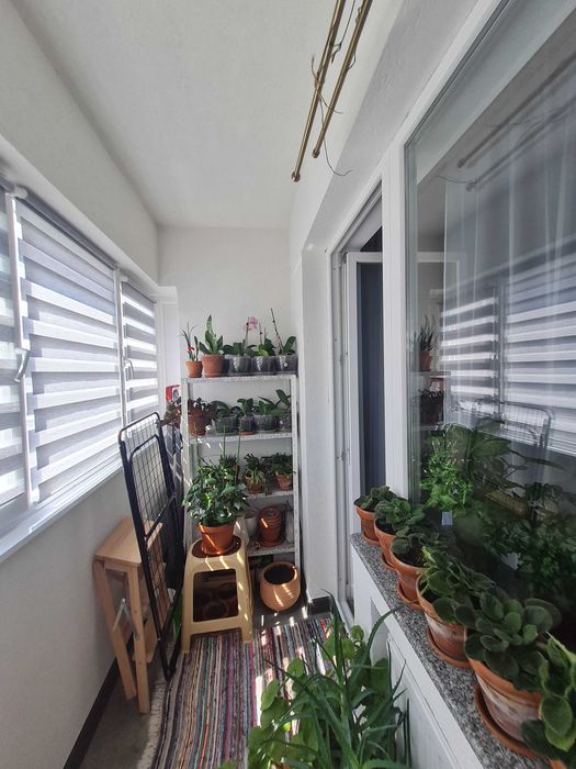 Vand apartament 3 camere bloc finalizat in 2023 situat pe str Sg Ilie Petre et 1/5,mobilat ,utilat +loc parcare privat ,108 mii negociabil.