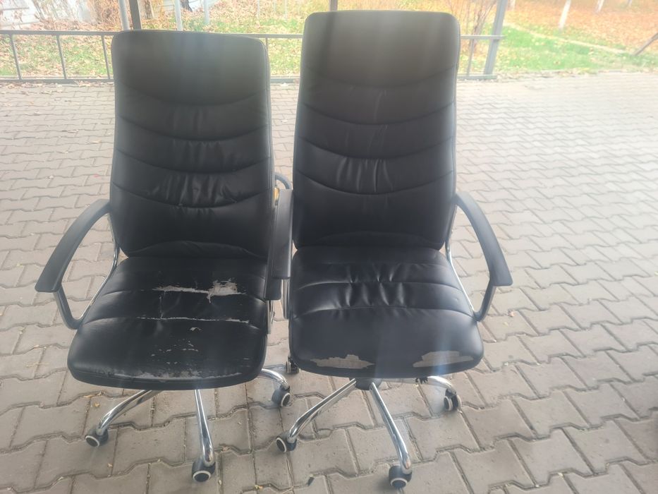 Продам офисные кресла