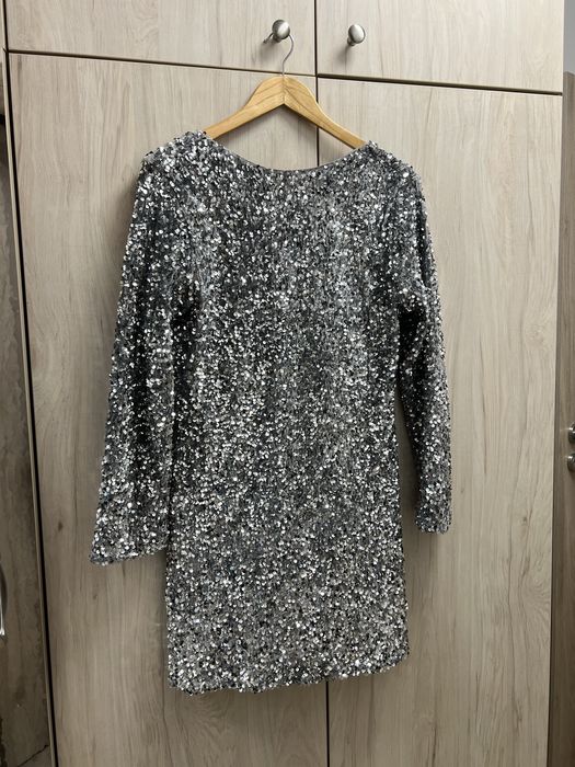 Rochie argintie paiete