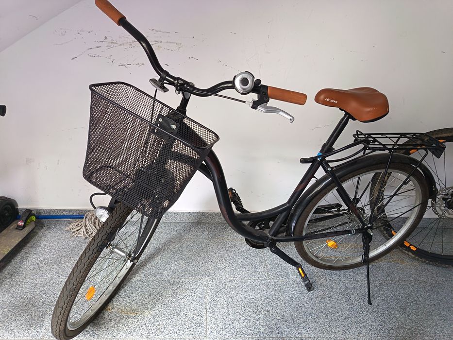 Bicicleta dama cu cosulet