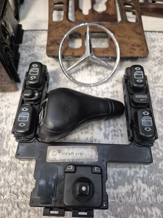 Дерево на Мерседес W210