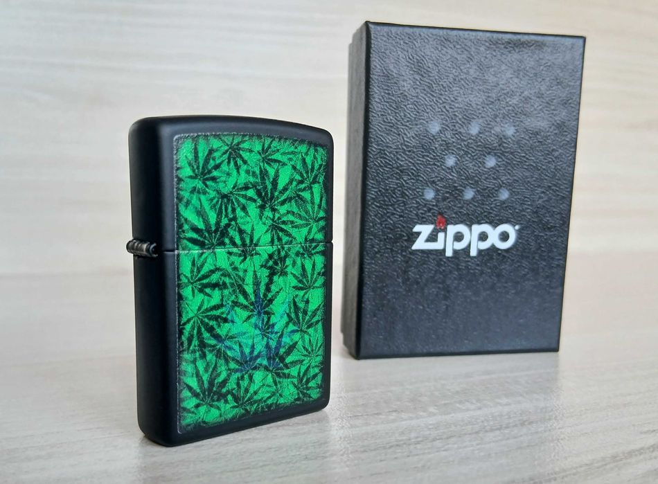 Нова запалка Zippo Green Cannabis + подарък гориво