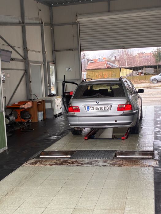 Продавам автомобил БМВ 330xd