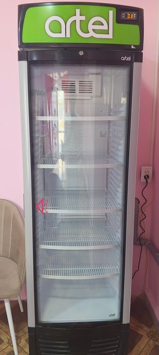 Artel vitrinali haladelnik sotiladi,