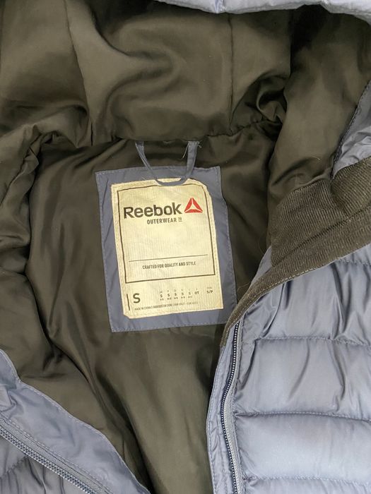 Продам куртку Reebok