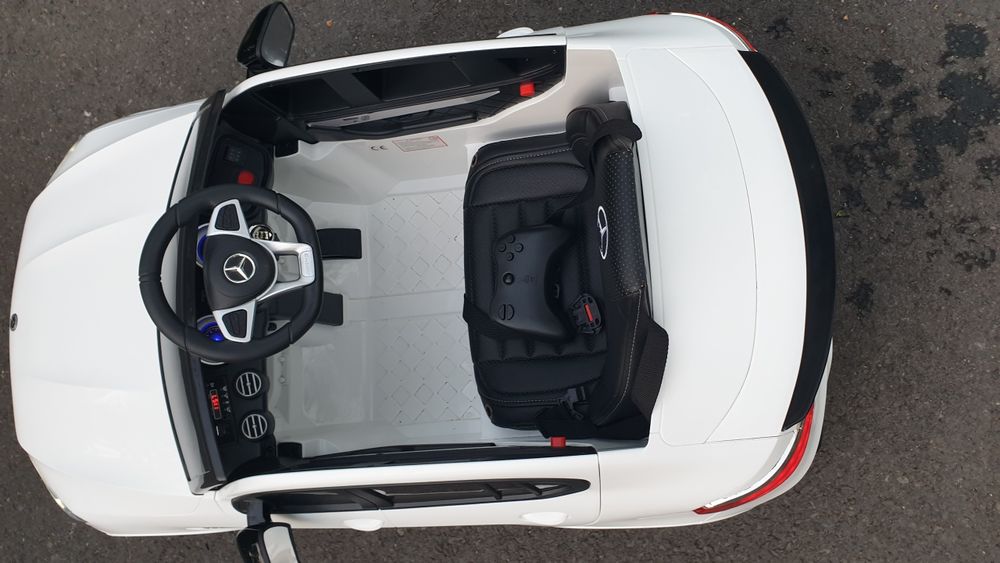 Mașinuța electrică pentru copiii