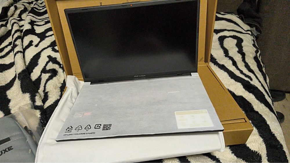 Продам ноутбук ASUS Vivobook