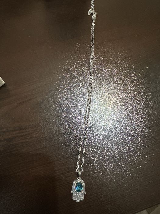 Сребърен синджир с висулка