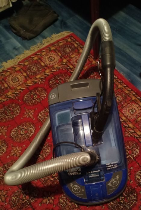 Продаю пылесос Томас