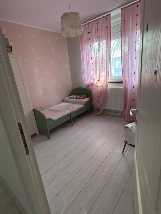 Apartament cu 3 camere (Blocul din spatele hotelului Kristal)