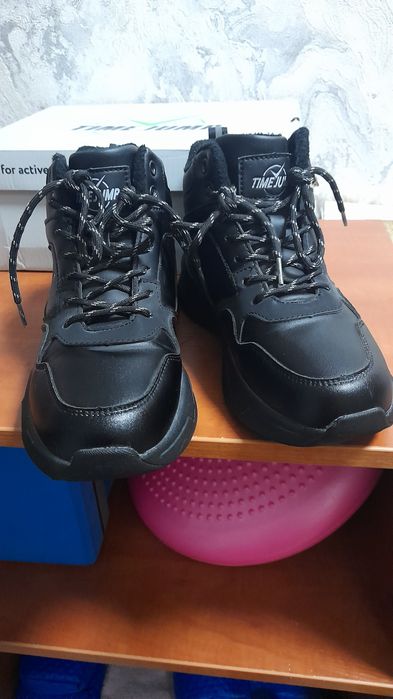 Демисезонные ботинки на девочку