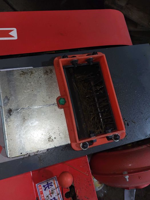 Сено- зернодробилка