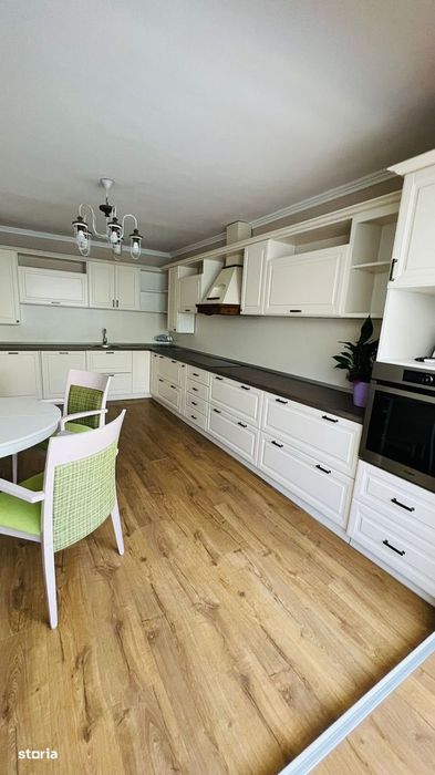 Apartament 3 camere de inchiriat in zona Aradul Nou