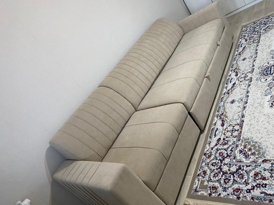 Продам диван 3метра