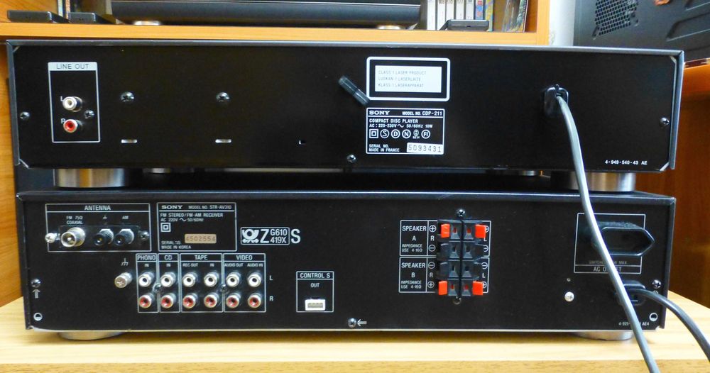 Amplituner si CD player Sony