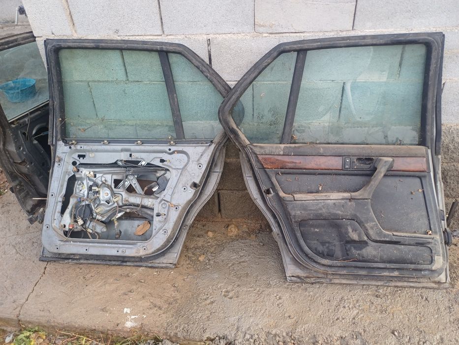 Комплект Двери на БМВ е32