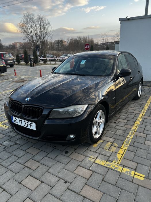 Vand sau schimb cu masina mai mare