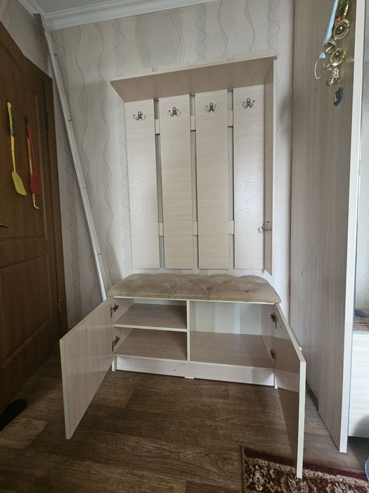 Продам вешалка и обувница