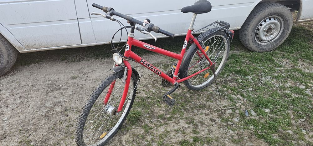 Bicicleta de vânzare