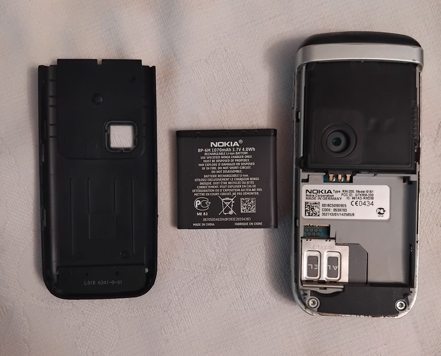 NOKIA 6151 б/у, в рабочем состоянии.