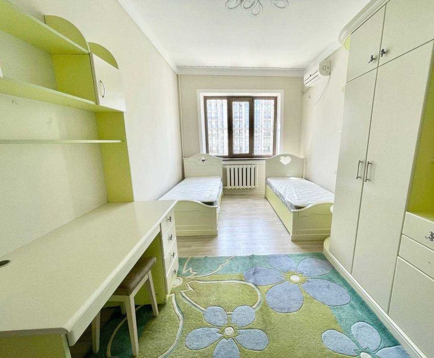 Сдается в аренду 4 комнатная квартира ул.Миробад 160 м.кв