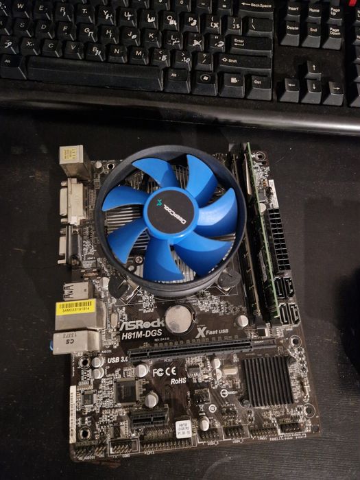 Материнский  плата lga 1150+i5 4570+ 12gb ddr3 +кулер