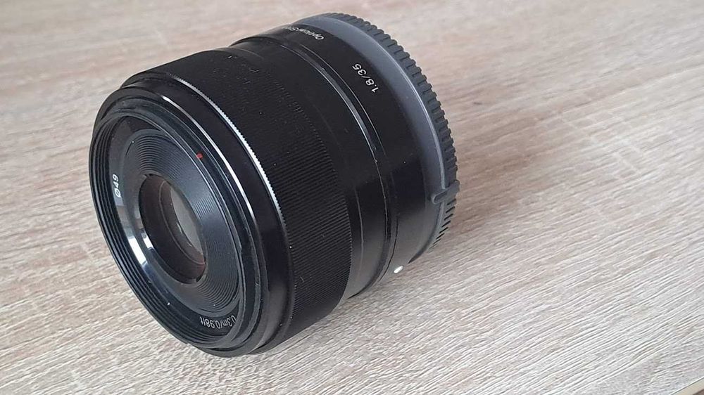Obiectiv Sony SEL35f1.8 OSS