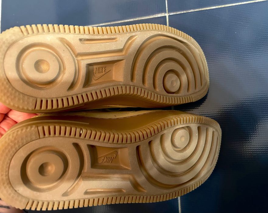 обувки Nike, Adidas и Hoka