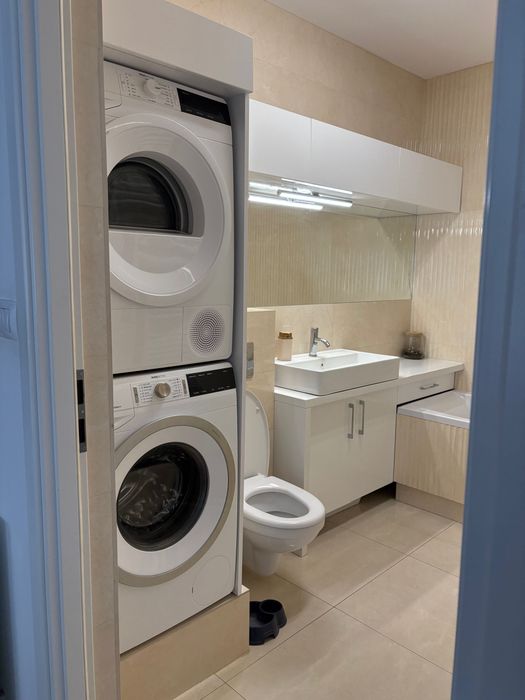 Apartament modern 58 mp + terasă 9 mp | Living 40 mp foarte luminos | Parcare privată  | Proprietate privatā