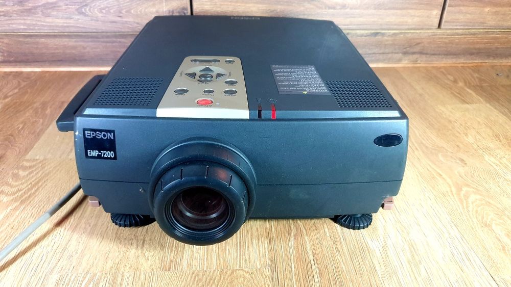 Videoproiector epson EMP-7200