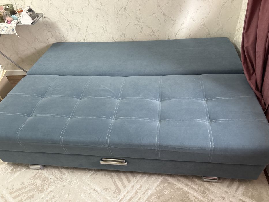 Продам диван в отличном состоянии