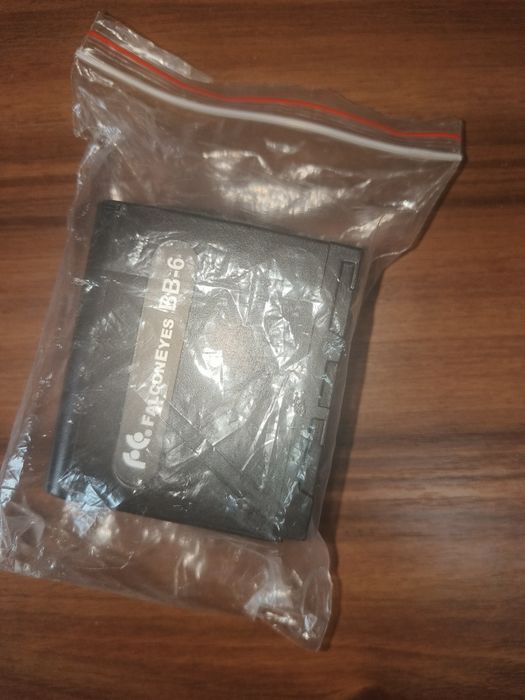Vând adaptor acumulatori Falcon EyesBB-6